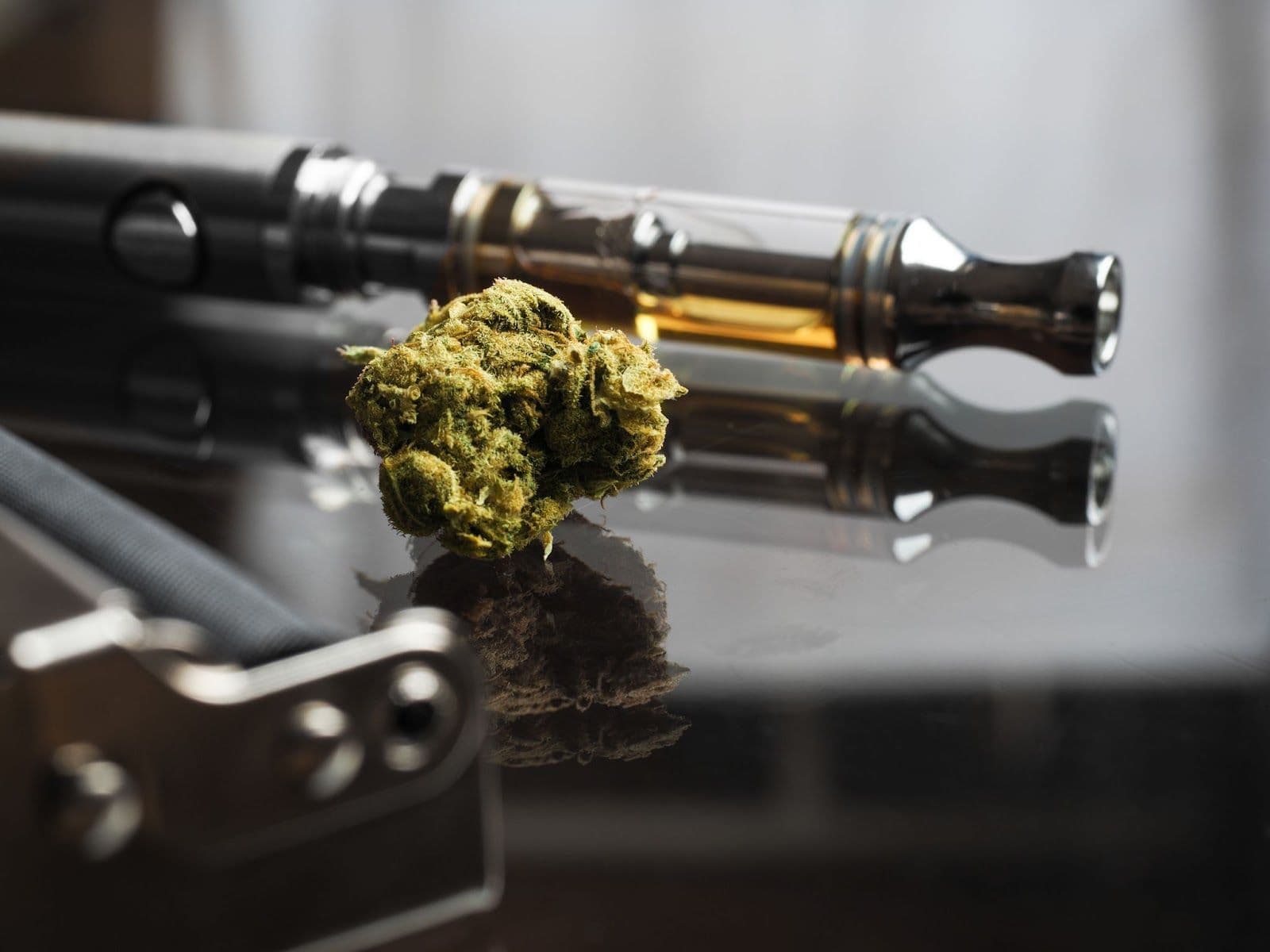 Vaping vs. Smoking: What’s The Difference?